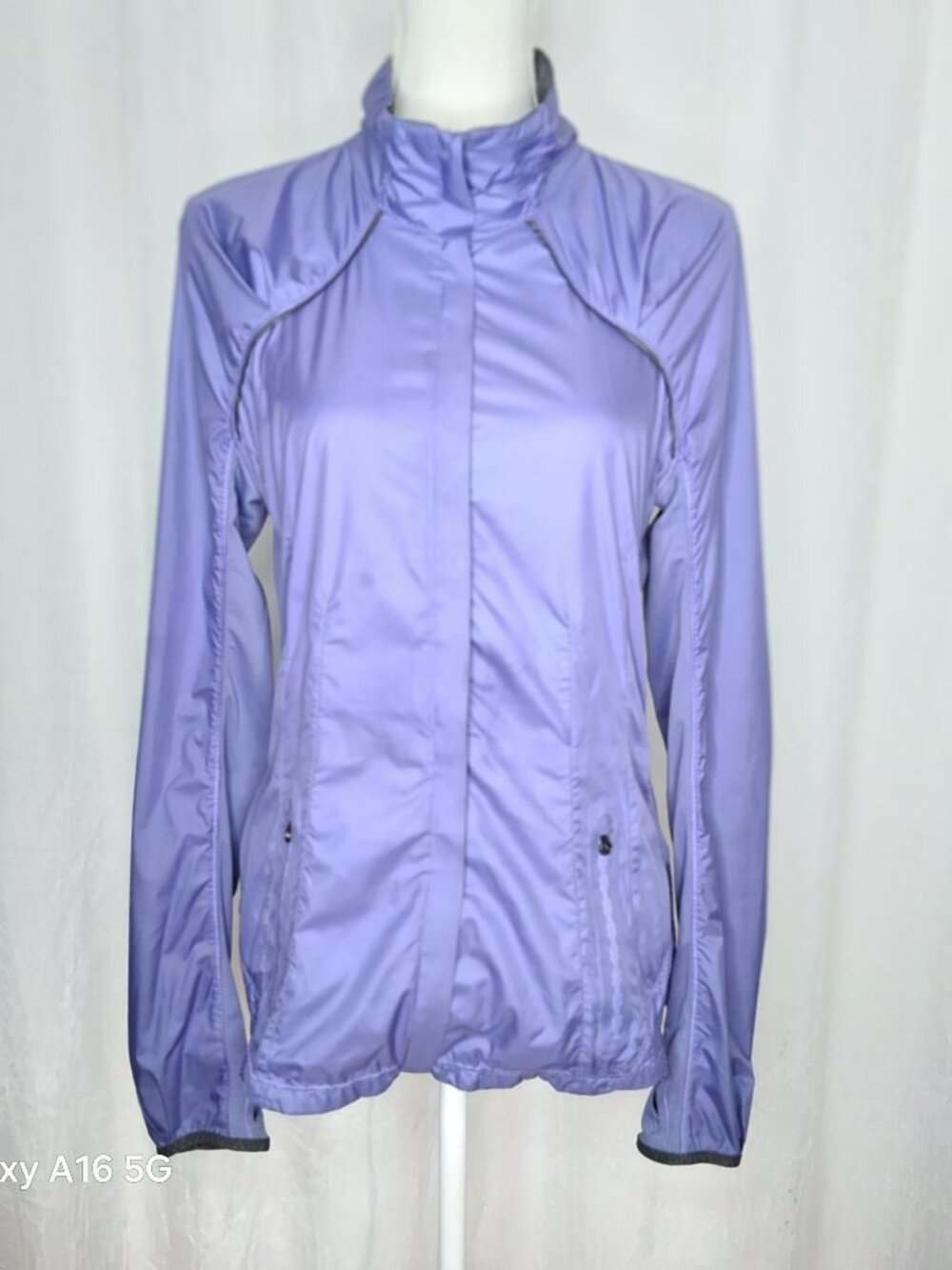 Women's Lululemon Run: Essential Jacket in Persian Purple